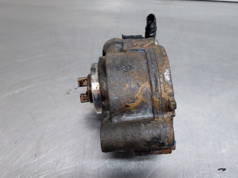 Recambio de depresor freno / bomba vacio para maserati quattroporte granlusso referencia OEM IAM   