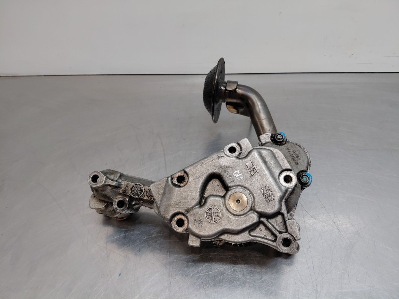 Recambio de bomba aceite para maserati quattroporte granlusso referencia OEM IAM   