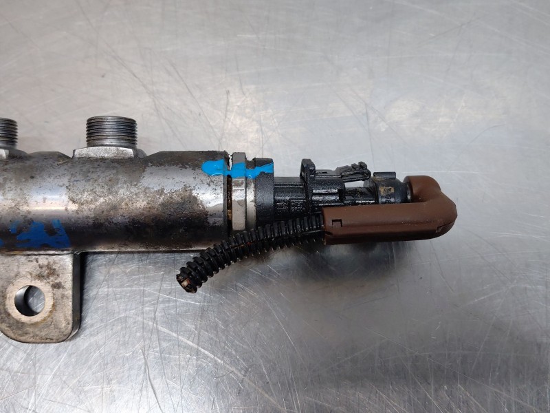 Recambio de rampa inyectora para maserati quattroporte granlusso referencia OEM IAM   