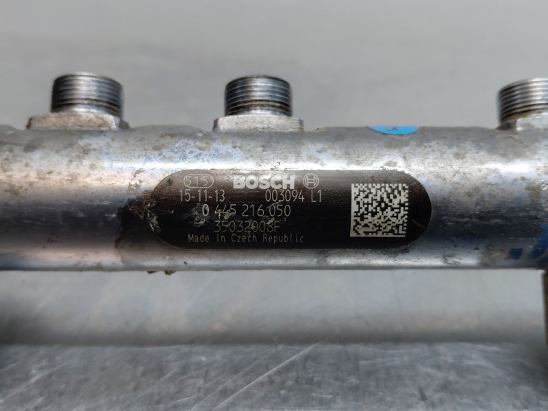 Recambio de rampa inyectora para maserati quattroporte granlusso referencia OEM IAM   