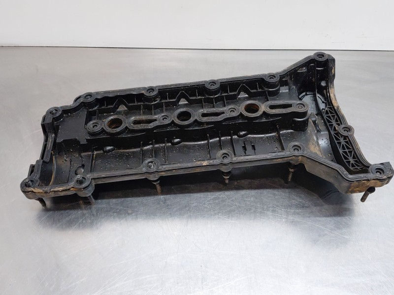 Recambio de tapa balancines para maserati quattroporte granlusso referencia OEM IAM   