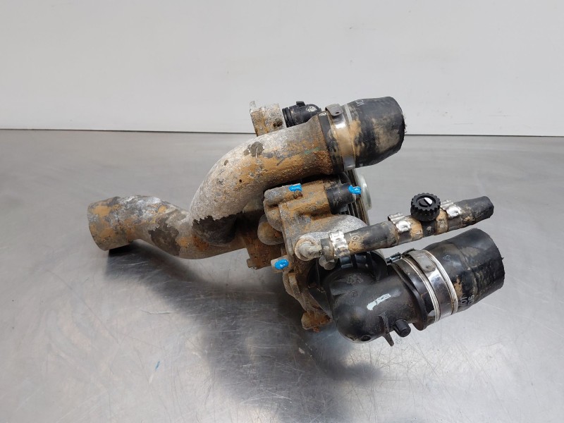 Recambio de bomba agua para maserati quattroporte granlusso referencia OEM IAM   