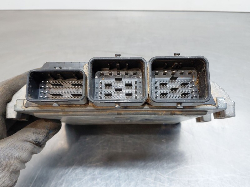 Recambio de centralita motor uce para citroën jumper iii furgoneta 2.2 hdi 130 referencia OEM IAM   