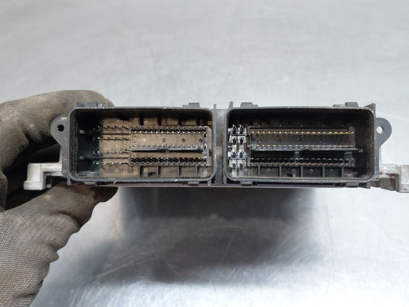 Recambio de centralita motor uce para ford c-max (ceu) titanium referencia OEM IAM   