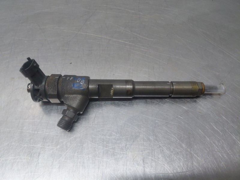 Recambio de inyector para dacia dokker express ambiance referencia OEM IAM   