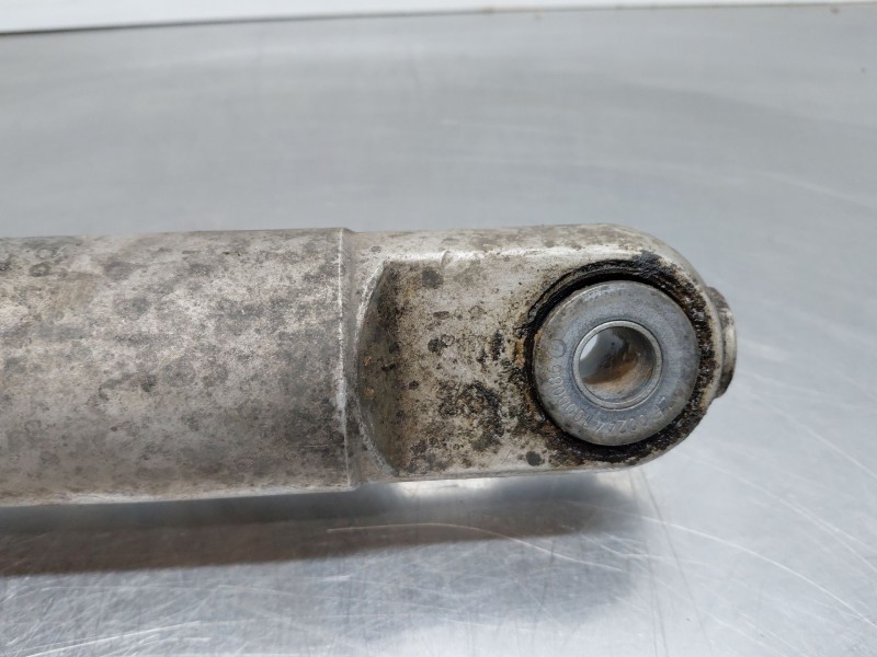 Recambio de amortiguador delantero derecho para maserati quattroporte granlusso referencia OEM IAM   