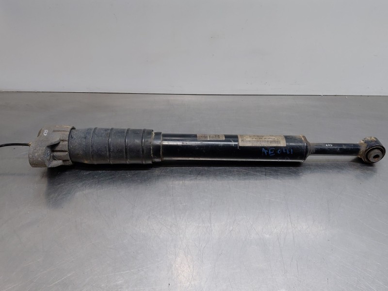 Recambio de amortiguador trasero derecho para maserati quattroporte granlusso referencia OEM IAM   