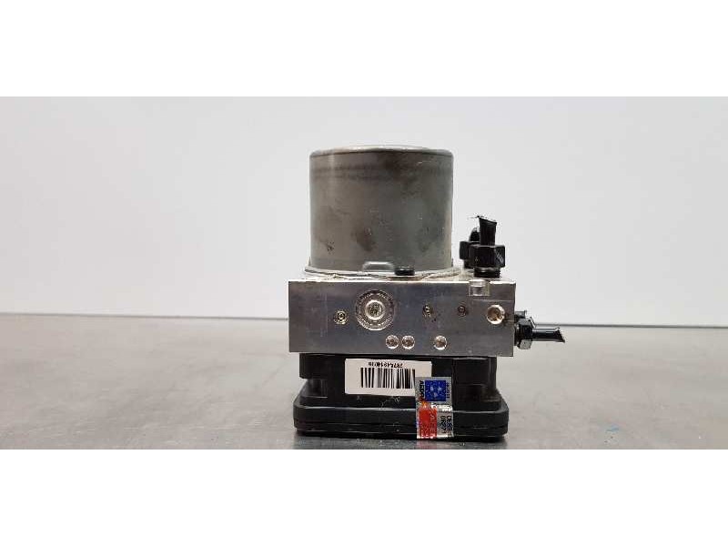 Recambio de abs para kia sportage basic 2wd referencia OEM IAM 58920F1510  