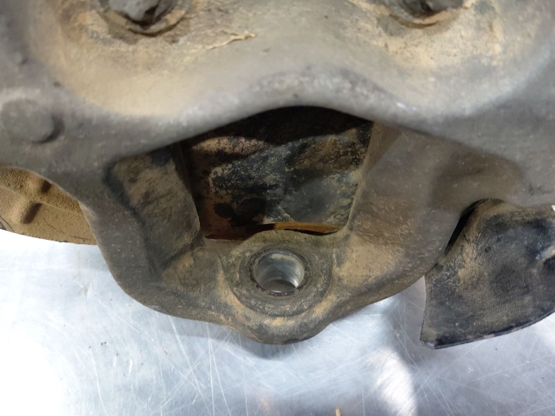 Recambio de mangueta delantera izquierda para maserati quattroporte granlusso referencia OEM IAM   