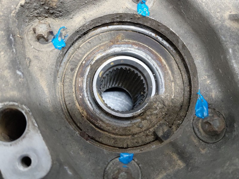 Recambio de mangueta trasera izquierda para maserati quattroporte granlusso referencia OEM IAM   