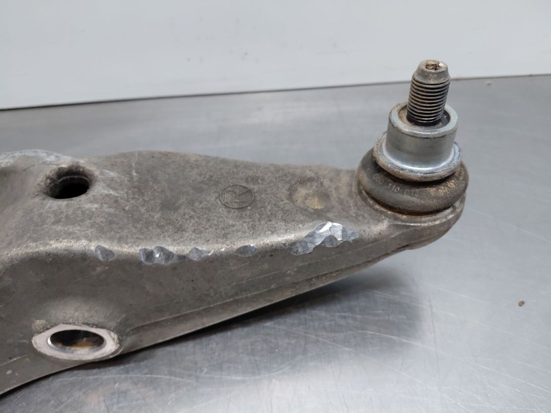 Recambio de brazo suspension inferior delantero derecho para maserati quattroporte granlusso referencia OEM IAM   