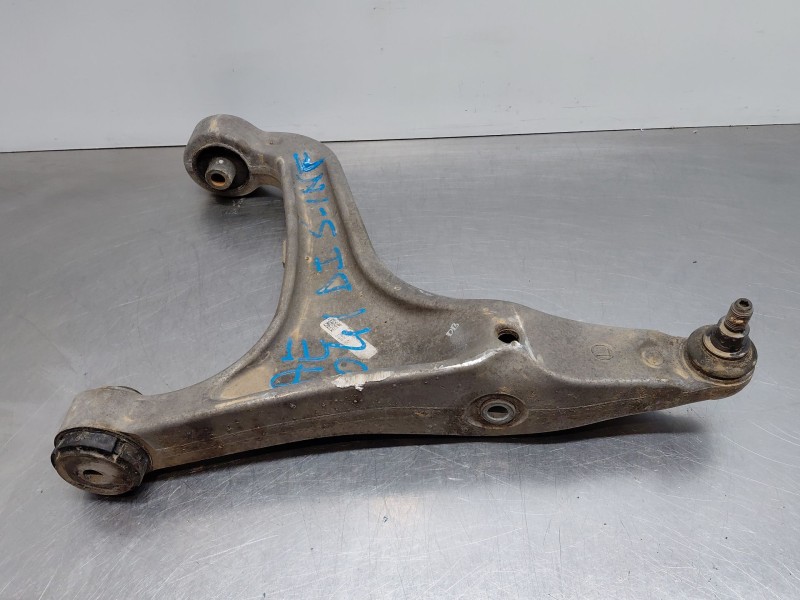 Recambio de brazo suspension inferior delantero izquierdo para maserati quattroporte granlusso referencia OEM IAM   