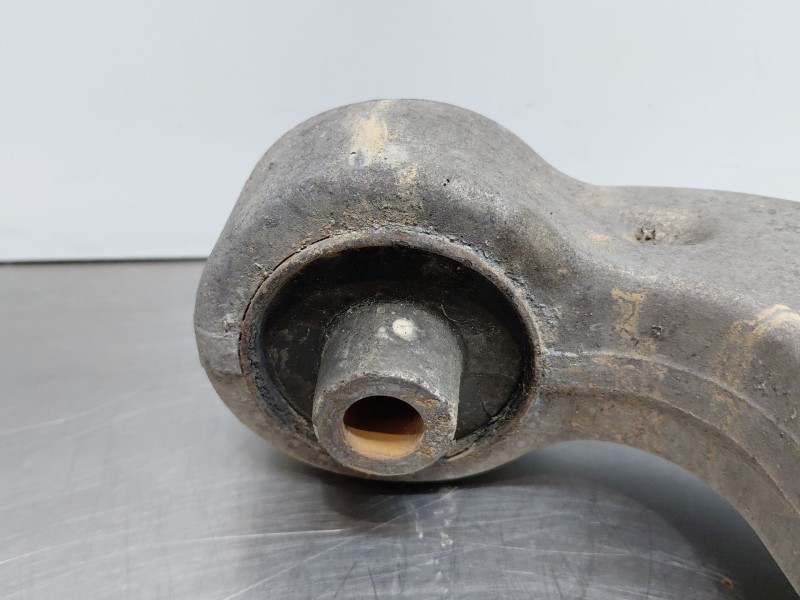 Recambio de brazo suspension inferior delantero izquierdo para maserati quattroporte granlusso referencia OEM IAM   