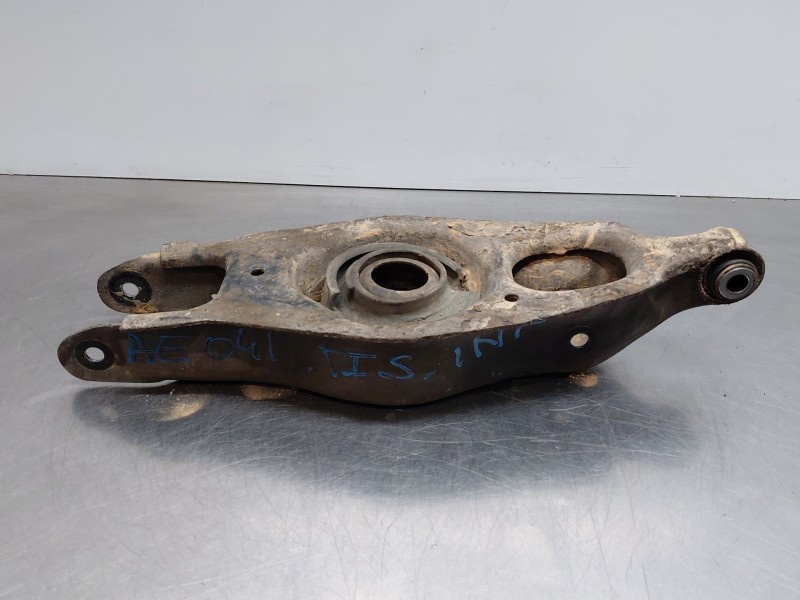 Recambio de brazo suspension inferior trasero izquierdo para maserati quattroporte granlusso referencia OEM IAM   