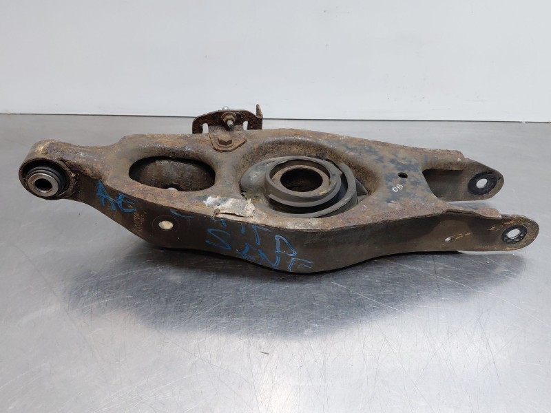 Recambio de brazo suspension inferior trasero derecho para maserati quattroporte granlusso referencia OEM IAM   