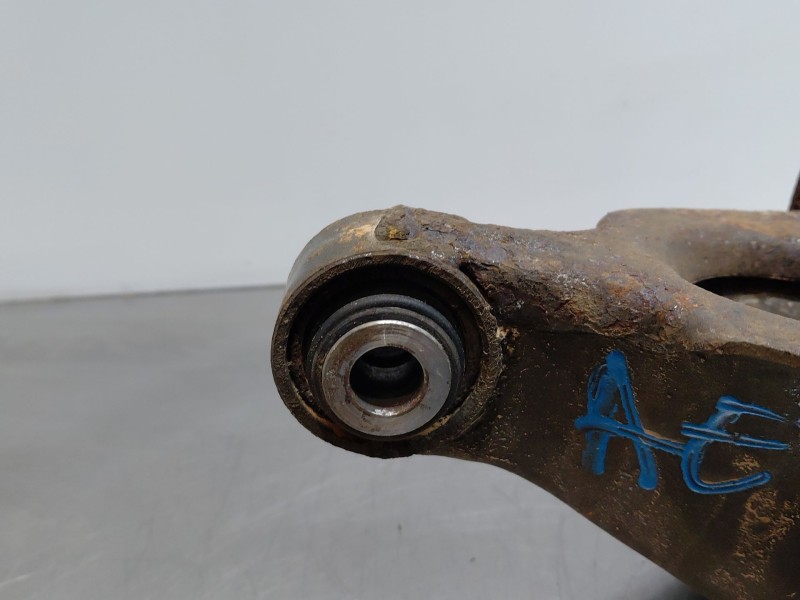 Recambio de brazo suspension inferior trasero derecho para maserati quattroporte granlusso referencia OEM IAM   
