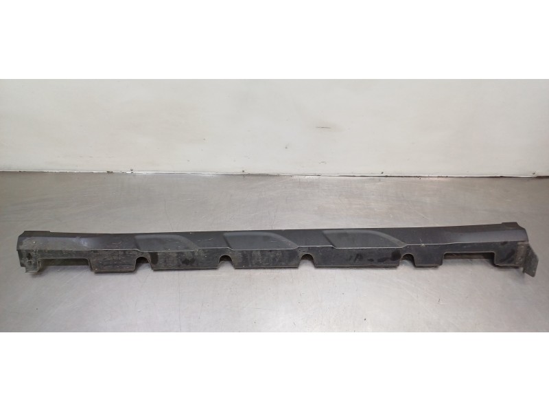 Recambio de faldon lateral para hyundai kona klass 2wd referencia OEM IAM 87751J9500PGY  