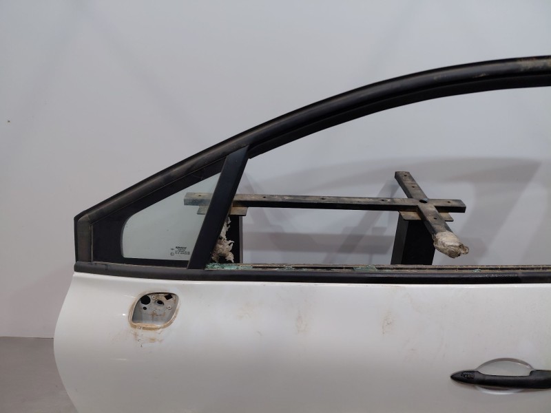 Recambio de puerta delantera izquierda para renault clio iv life referencia OEM IAM 801017896R  