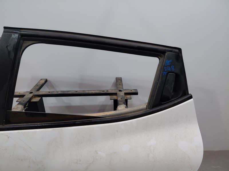 Recambio de puerta trasera izquierda para renault clio iv life referencia OEM IAM 822170449R  