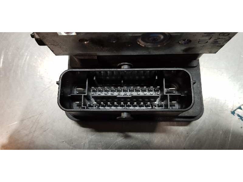 Recambio de abs para kia sportage basic 2wd referencia OEM IAM 58920F1510  
