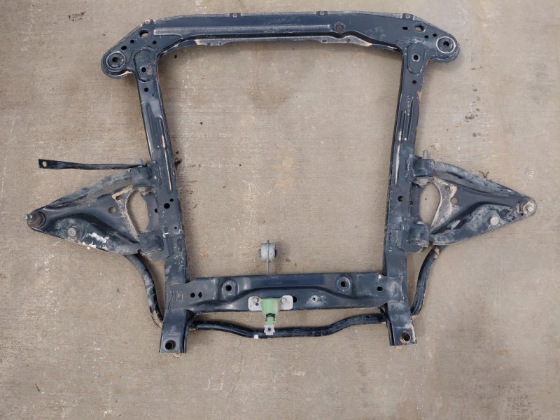 Recambio de puente delantero para dacia lodgy ambiance referencia OEM IAM 544010575R 544035350R 