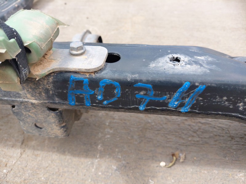 Recambio de puente delantero para dacia lodgy ambiance referencia OEM IAM 544010575R 544035350R 