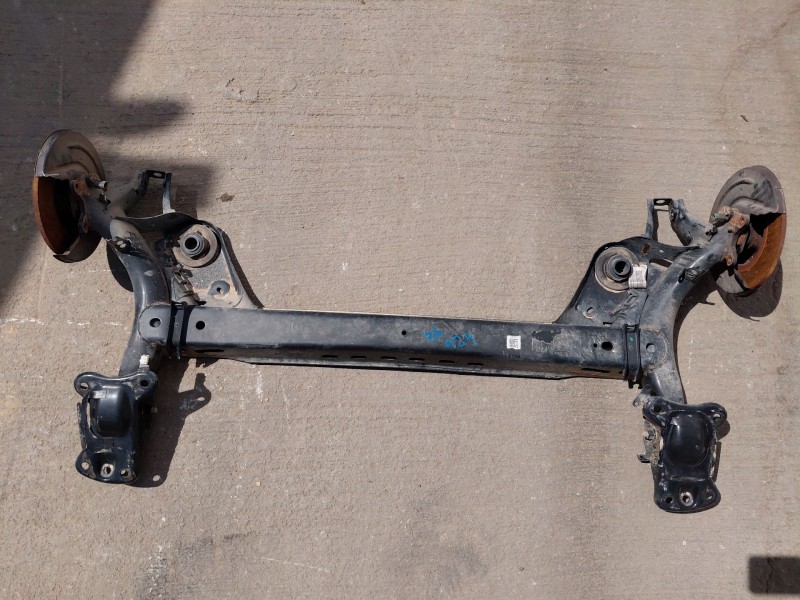 Recambio de puente trasero para seat leon (5f1) style referencia OEM IAM  5Q0501115 