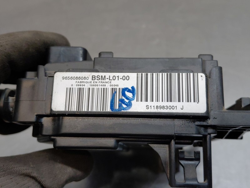 Recambio de caja reles / fusibles para peugeot 407 (6d_) 1.6 hdi 110 (6d9hzc, 6d9hyc) referencia OEM IAM 9656086080  