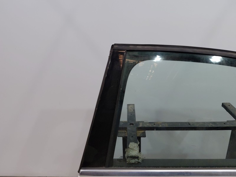 Recambio de puerta trasera izquierda para audi a4 b8 (8k2) 2.0 tdi referencia OEM IAM 8K5833051D  