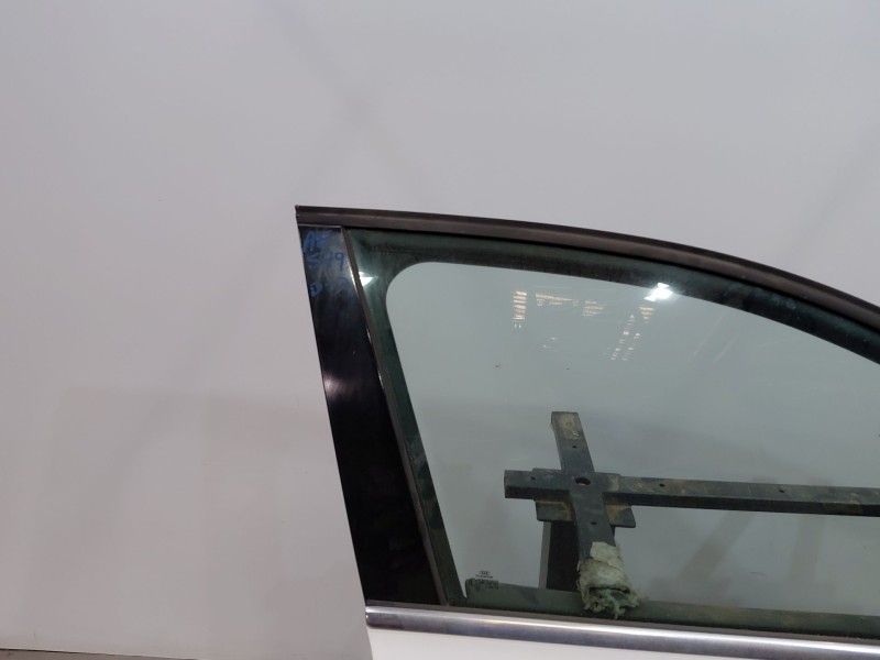 Recambio de puerta delantera derecha para audi a4 b8 (8k2) 2.0 tdi referencia OEM IAM 8K0831052J  