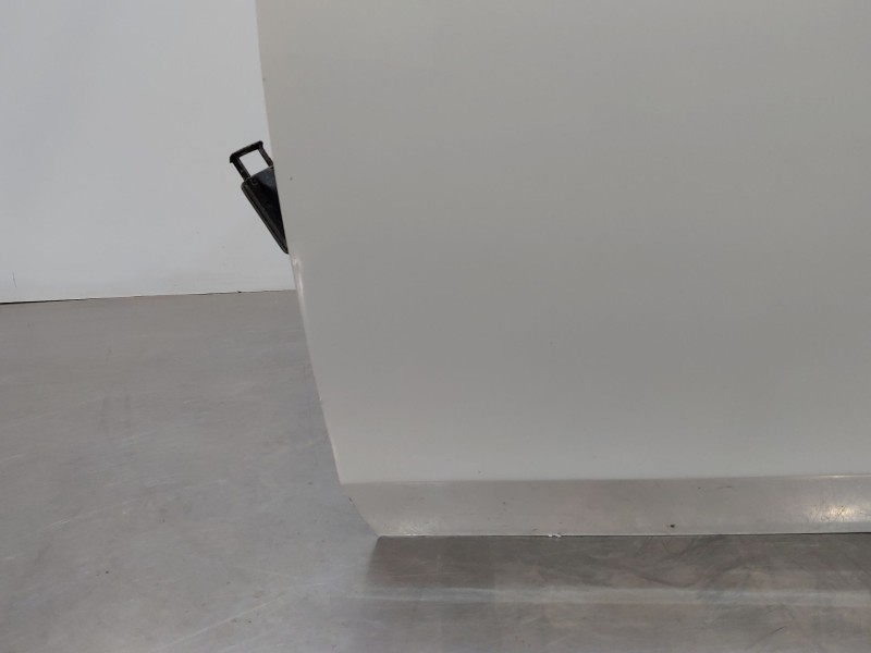 Recambio de puerta delantera izquierda para audi a4 b8 (8k2) 2.0 tdi referencia OEM IAM 8K0831051J  