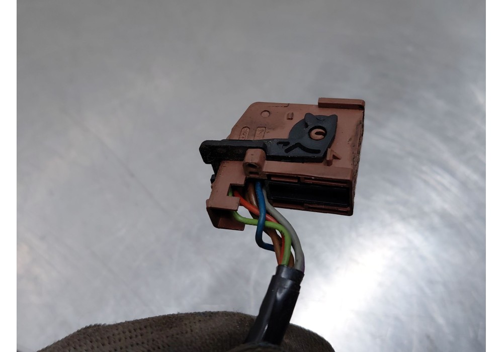 Recambio de retrovisor izquierdo para peugeot 407 (6d_) 1.6 hdi 110 (6d9hzc, 6d9hyc) referencia OEM IAM 8149VF  