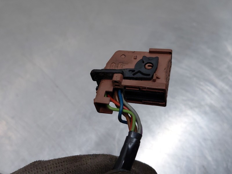 Recambio de retrovisor izquierdo para peugeot 407 (6d_) 1.6 hdi 110 (6d9hzc, 6d9hyc) referencia OEM IAM 8149VF  