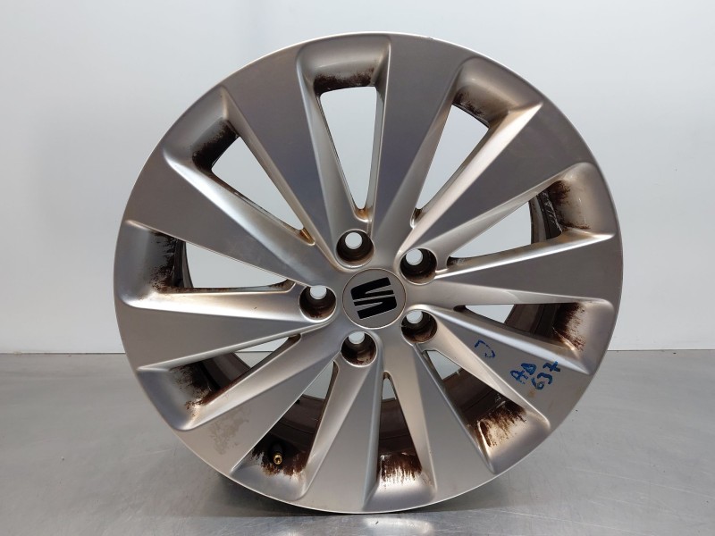 Recambio de llanta para seat arona suv referencia OEM IAM 6F96010258Z8  