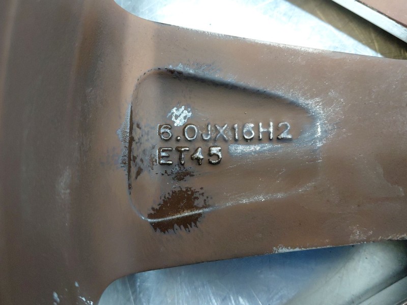 Recambio de llanta para seat arona suv referencia OEM IAM 6F96010258Z8  