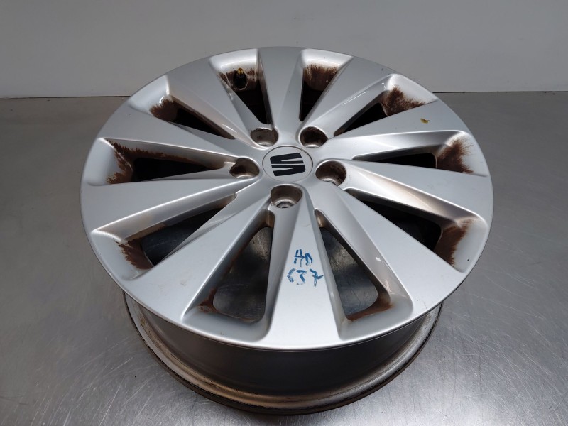 Recambio de llanta para seat arona suv referencia OEM IAM 6F96010258Z8  