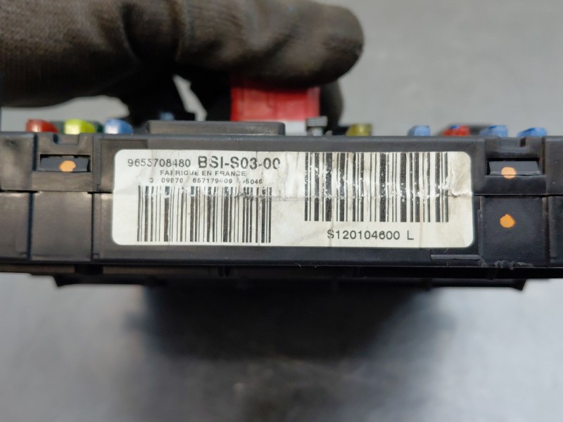 Recambio de caja reles / fusibles para peugeot 407 (6d_) 1.6 hdi 110 (6d9hzc, 6d9hyc) referencia OEM IAM 9655708480  