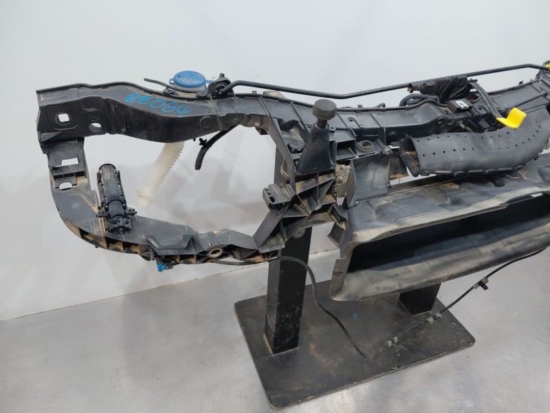 Recambio de panel frontal para ford c-max (ceu) titanium referencia OEM IAM 1926039  