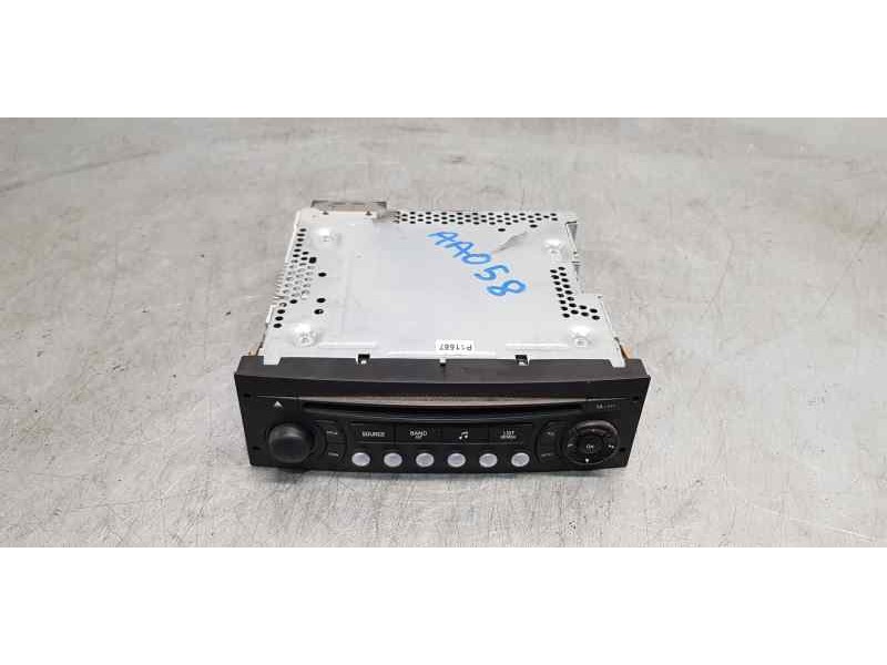 Recambio de sistema audio / radio cd para peugeot partner kasten doble cabina referencia OEM IAM 98032839XT  