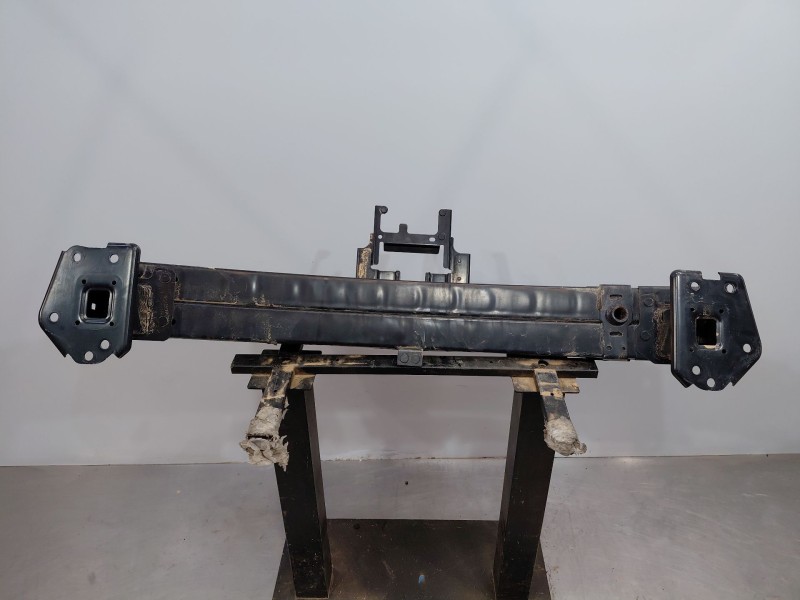 Recambio de refuerzo paragolpes delantero para nissan juke (f16) tekna referencia OEM IAM   