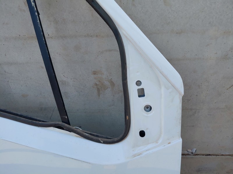 Recambio de puerta delantera derecha para renault master iii furgón referencia OEM IAM   