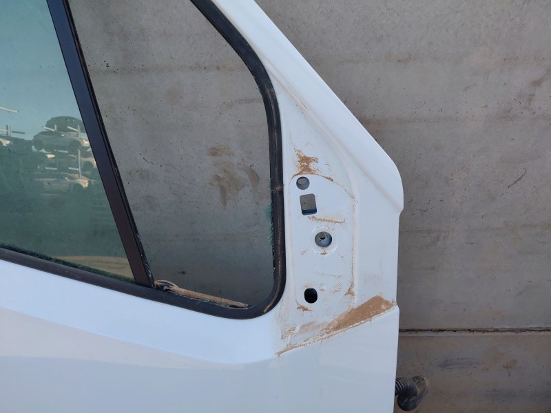 Recambio de puerta delantera derecha para renault master iii furgón referencia OEM IAM   