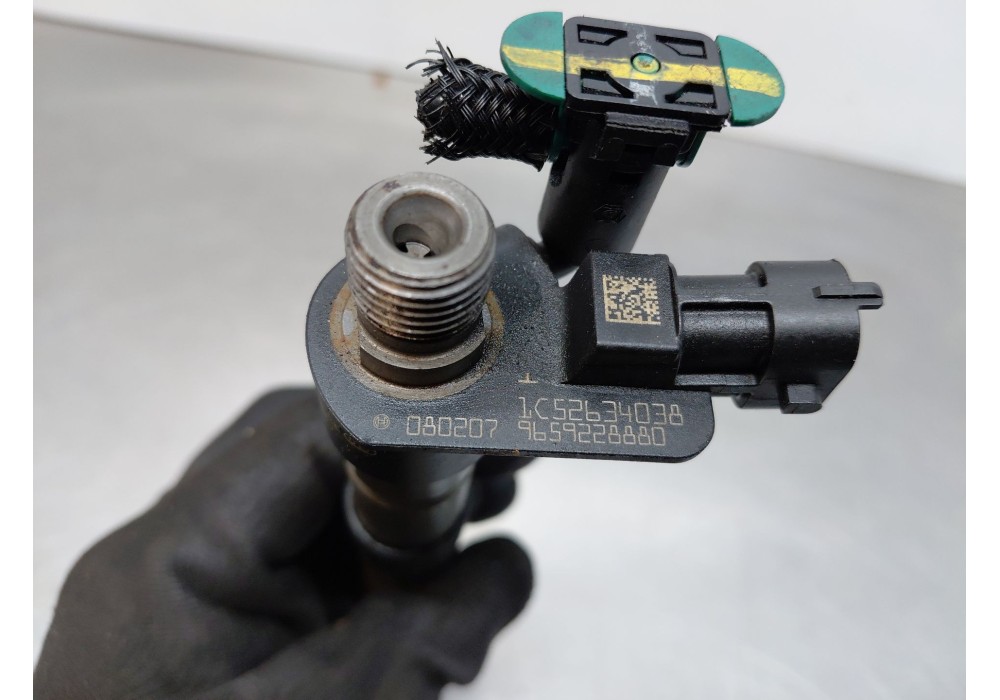 Recambio de inyector para mitsubishi outlander ii (cw_w) 2.2 di-d 4wd referencia OEM IAM 9659228880  