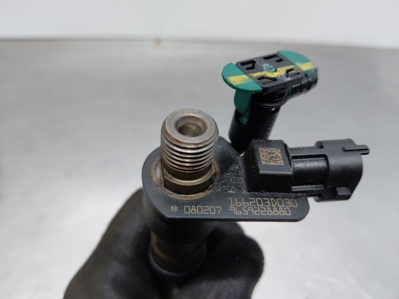 Recambio de inyector para mitsubishi outlander ii (cw_w) 2.2 di-d 4wd referencia OEM IAM 9659228880  