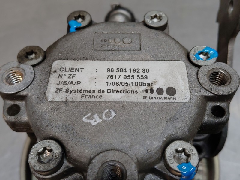 Recambio de bomba direccion para peugeot 407 (6d_) 1.6 hdi 110 (6d9hzc, 6d9hyc) referencia OEM IAM 4007GX  