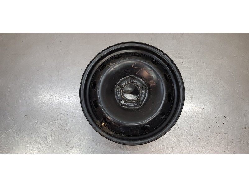 Recambio de llanta para nissan primastar cerrada referencia OEM IAM 7700307014  