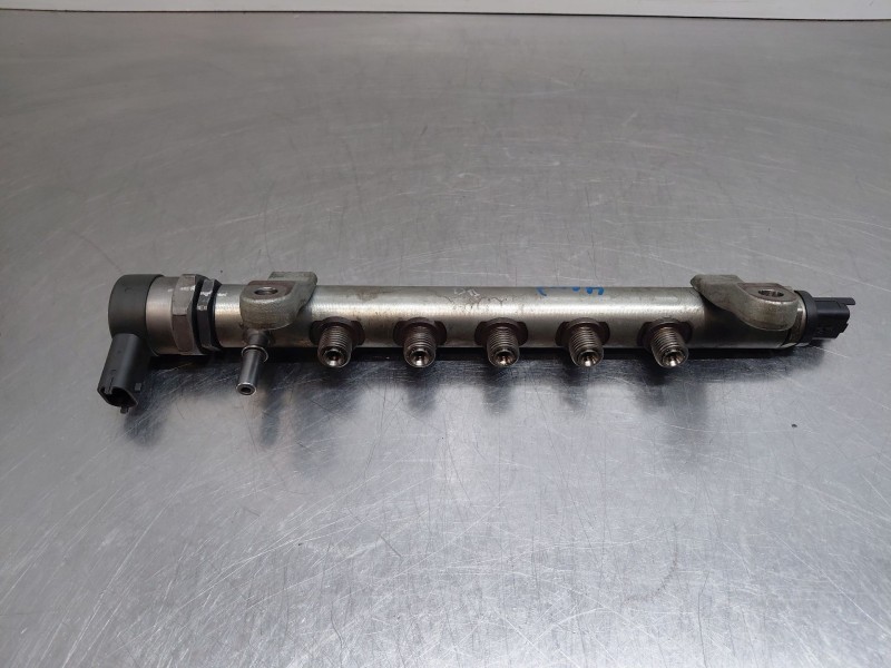 Recambio de rampa inyectora para peugeot 4007 sport pack referencia OEM IAM 1570R9 0281002803 