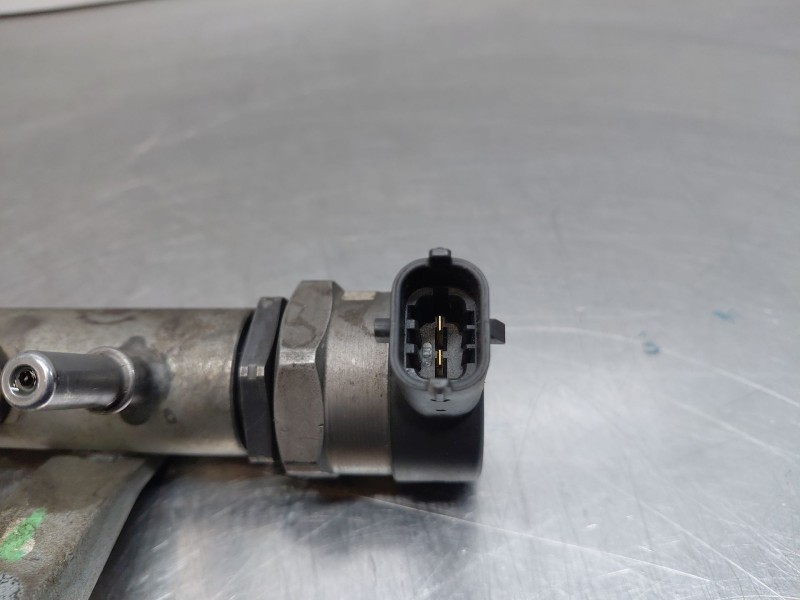 Recambio de rampa inyectora para peugeot 4007 sport pack referencia OEM IAM 1570R9 0281002803 