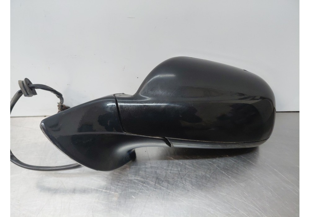 Recambio de retrovisor izquierdo para peugeot 407 (6d_) 1.6 hdi 110 (6d9hzc, 6d9hyc) referencia OEM IAM 8151GV  