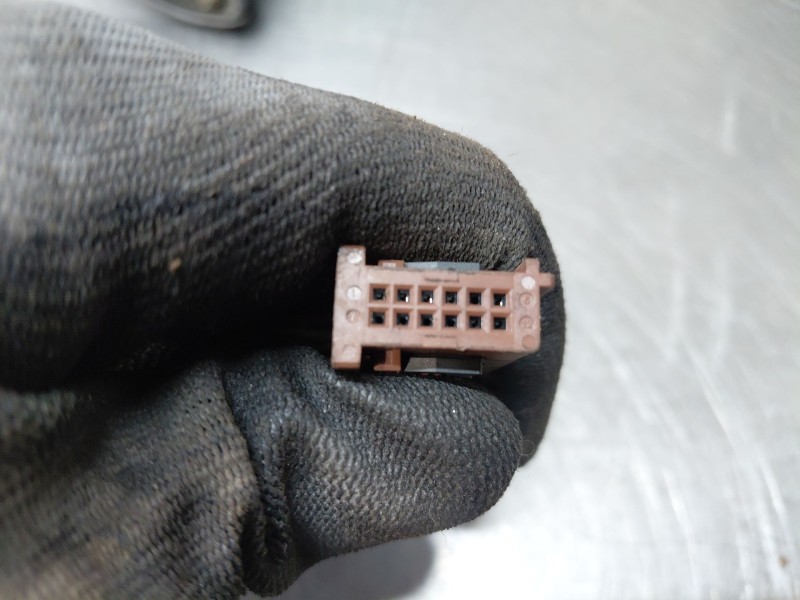 Recambio de retrovisor izquierdo para peugeot 407 (6d_) 1.6 hdi 110 (6d9hzc, 6d9hyc) referencia OEM IAM 8151GV  